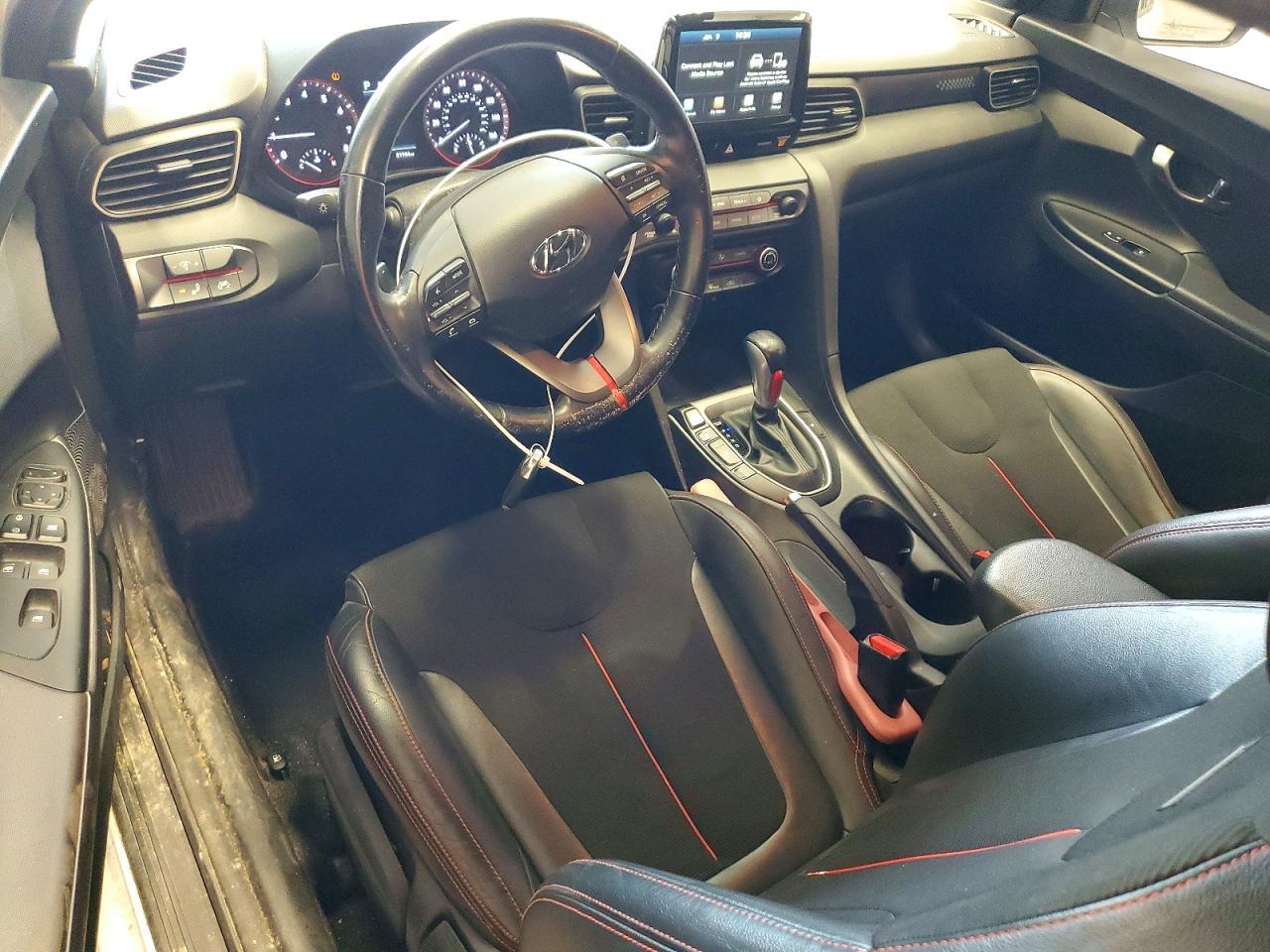 2019 Hyundai Veloster 2.0L Premium - zdjęcie 8