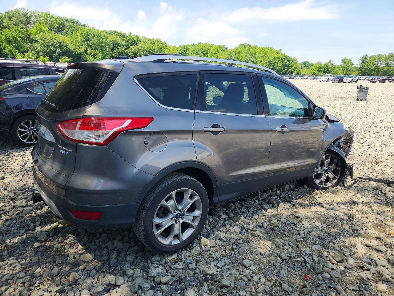 2014 Ford Escape Titanium - zdjęcie 3