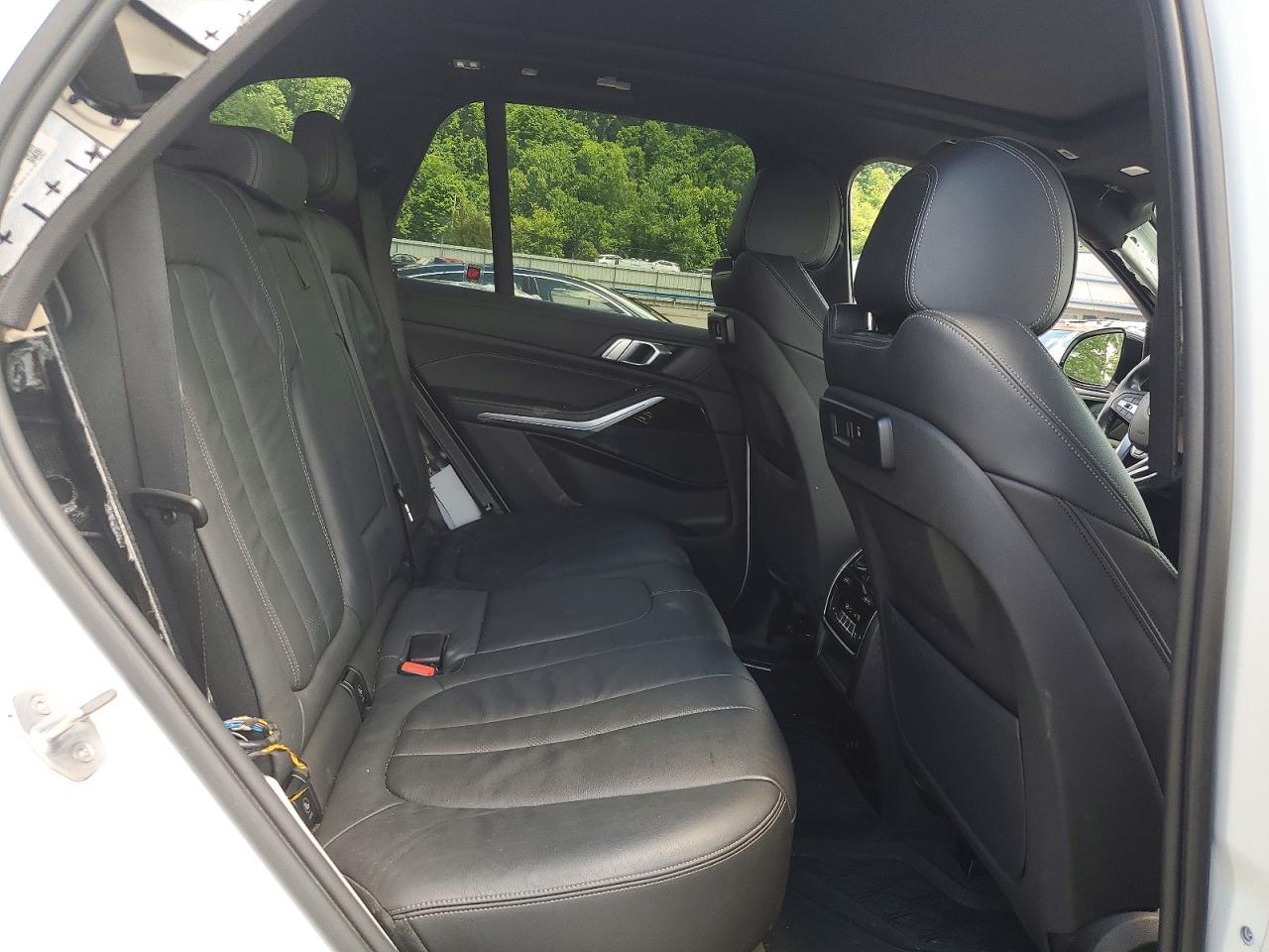 2019 BMW X5 xDrive40I - zdjęcie 11