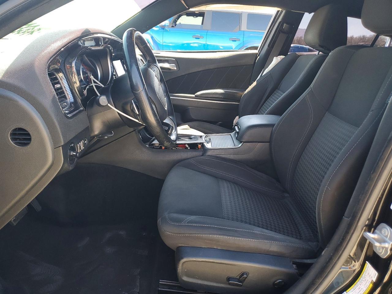 2018 Dodge Charger R - zdjęcie 7