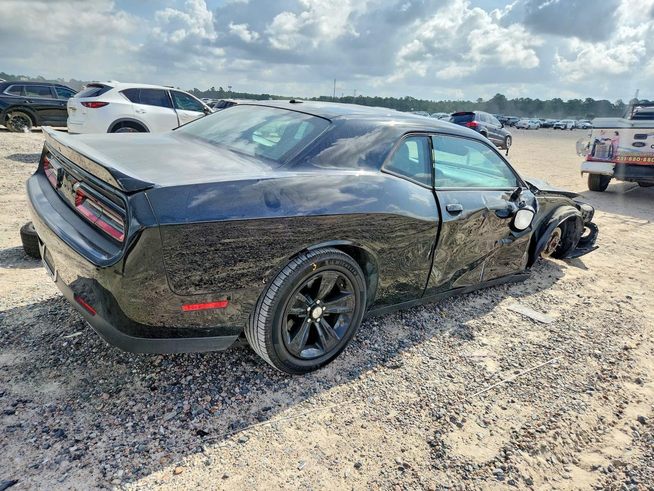 2020 Dodge Challenger Sxt - zdjęcie 3