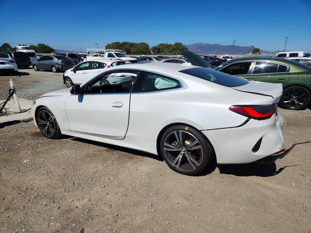 2024 BMW 430I - zdjęcie 2