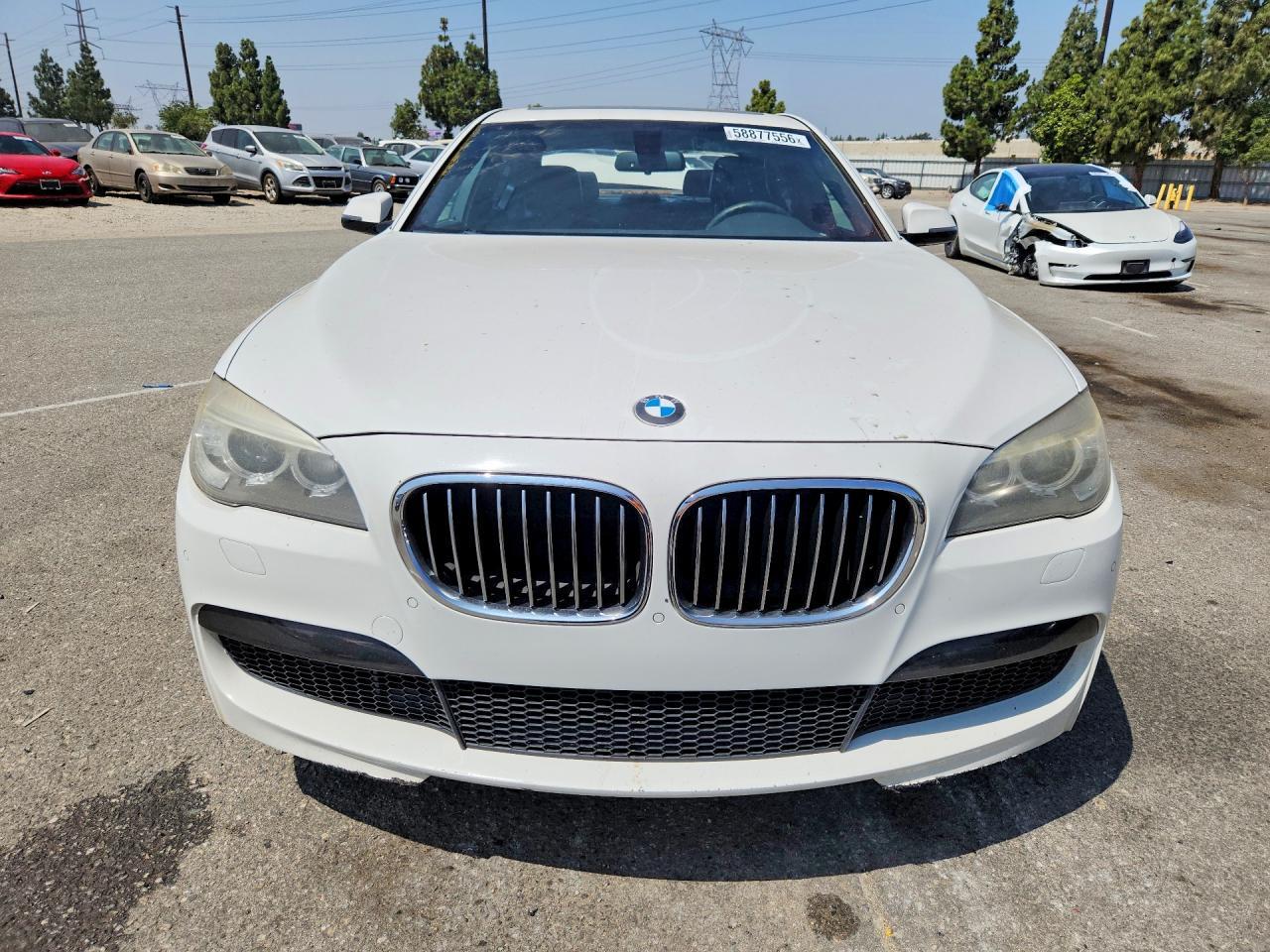 2013 BMW 740 I - zdjęcie 5