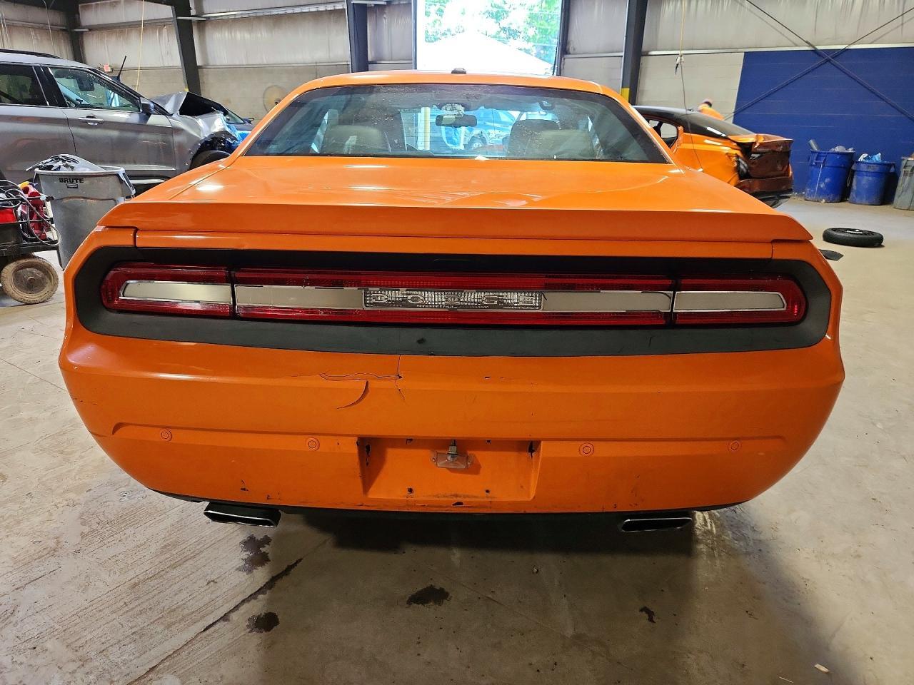 2014 Dodge Challenger Sxt - zdjęcie 6