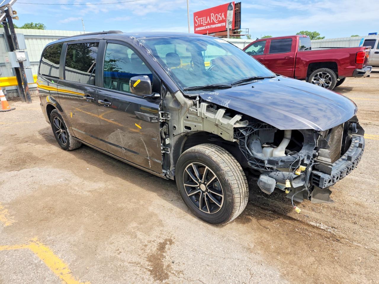 2018 Dodge Grand Caravan Gt - zdjęcie 4