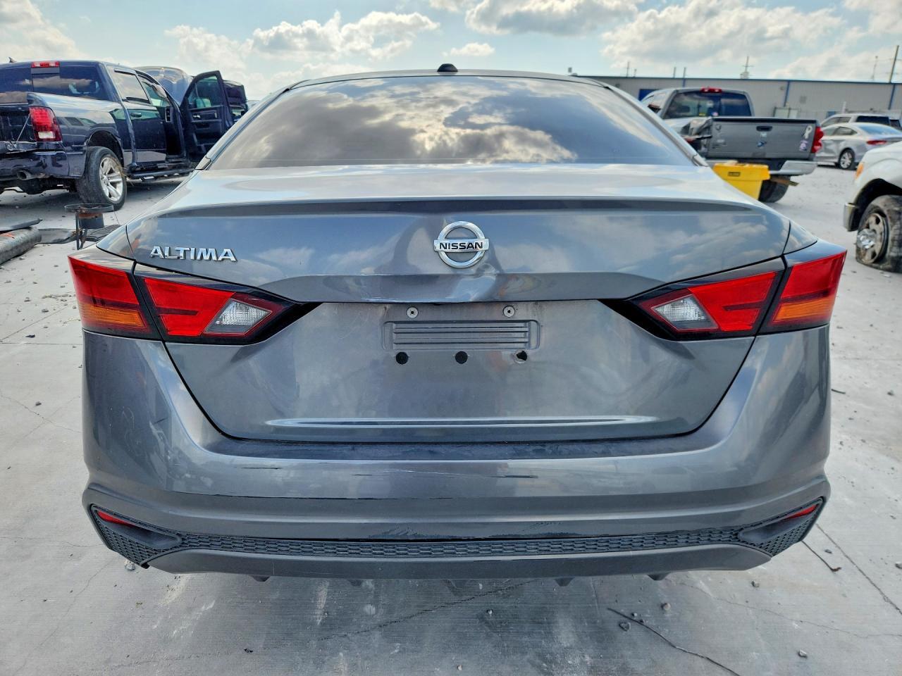 2019 Nissan Altima S - zdjęcie 6