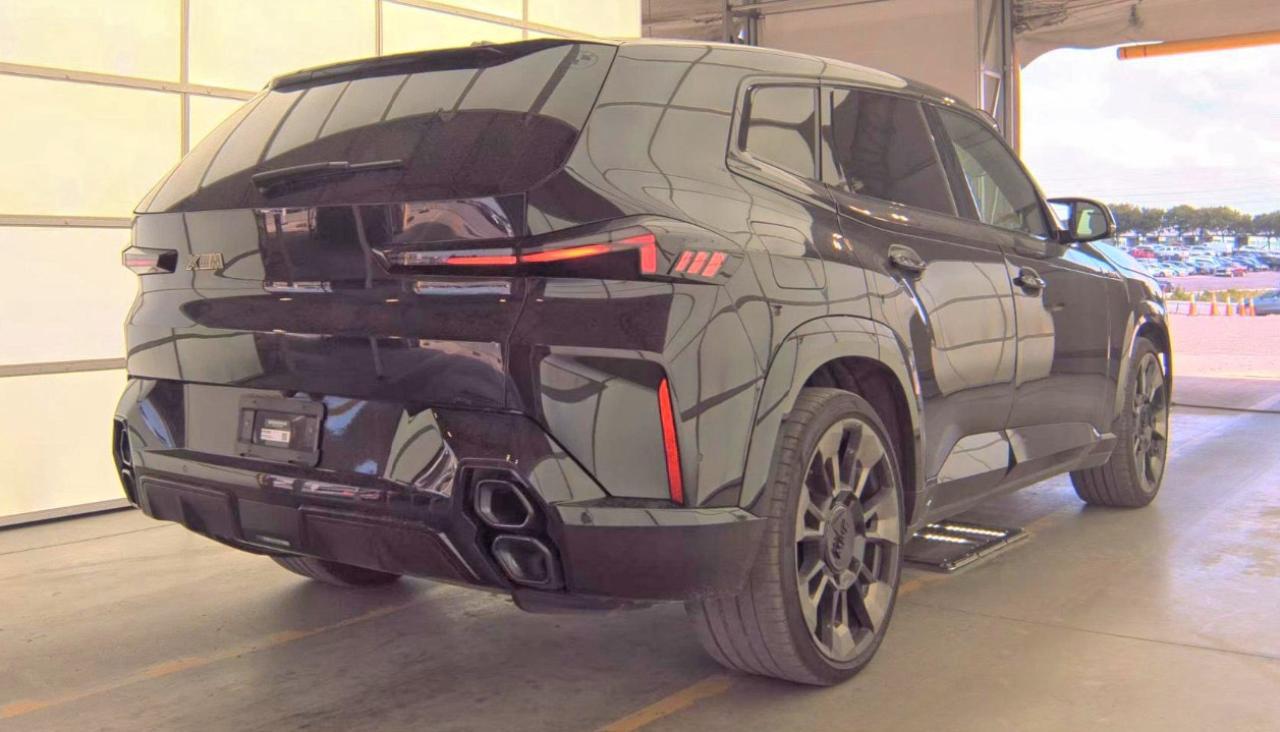 2023 BMW Xm - zdjęcie 4