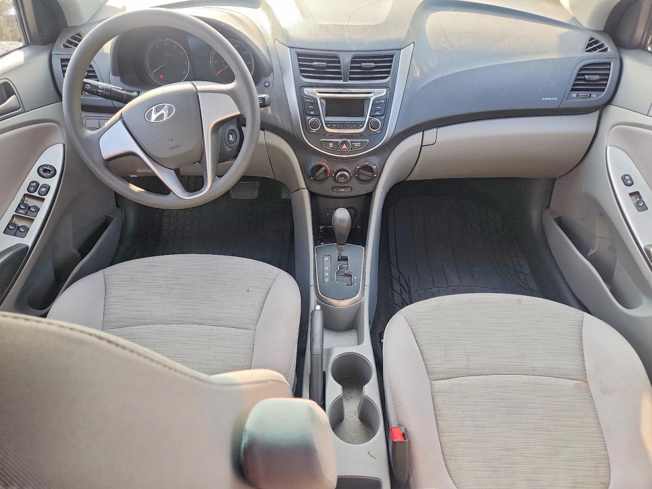2017 Hyundai Accent Se - zdjęcie 8