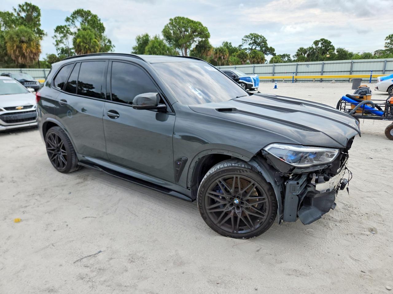 2021 BMW X5 M - zdjęcie 4