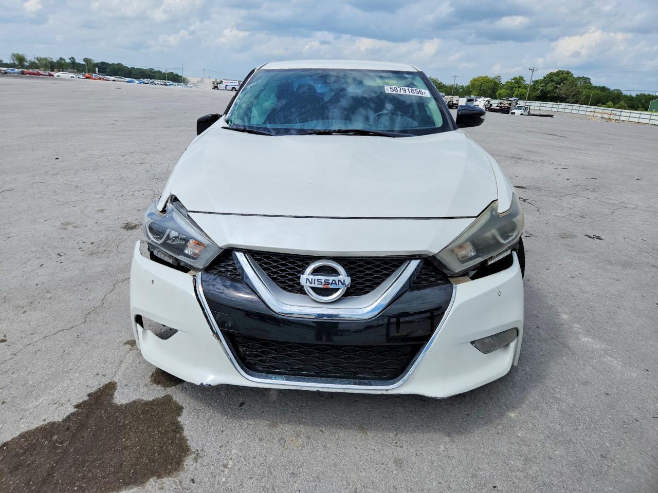 Nissan Maxima - zdjęcie 5