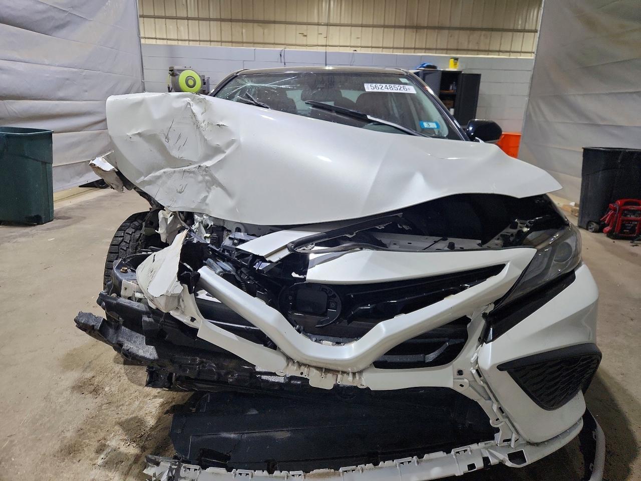 2022 Toyota Camry Xse - zdjęcie 5