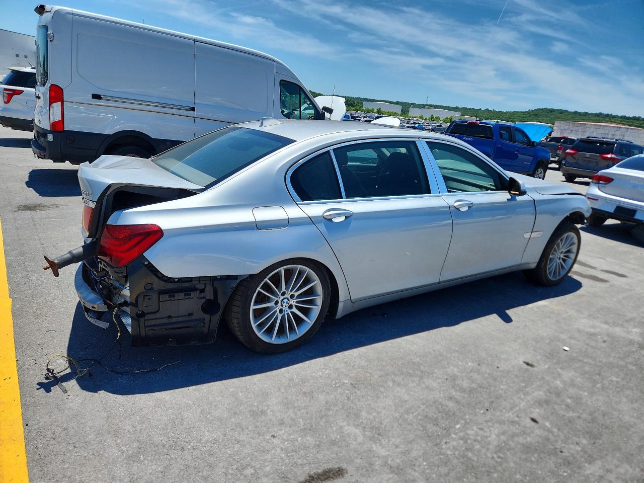 2013 BMW 750 Lxi - zdjęcie 3