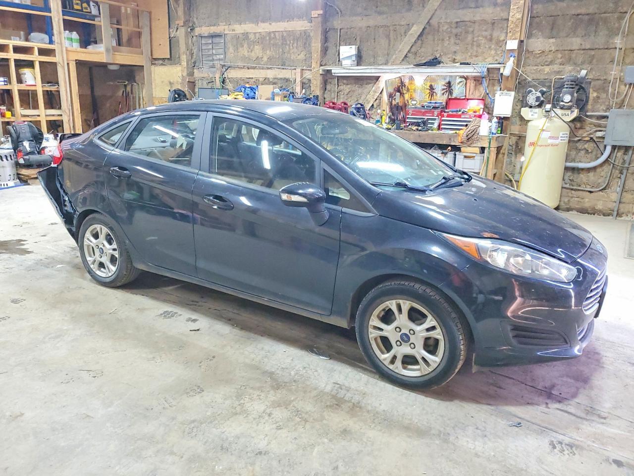 2015 Ford Fiesta Se - zdjęcie 4