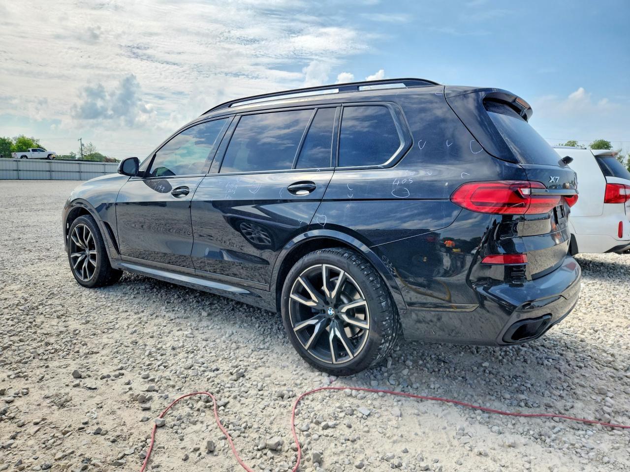 2020 BMW X7 xDrive40I - zdjęcie 2