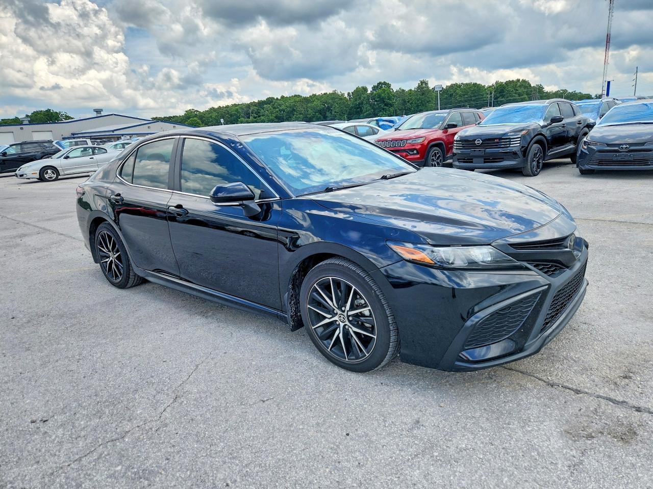 2024 Toyota Camry Se - zdjęcie 4