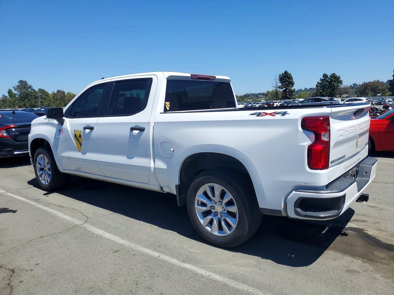 2022 Chevrolet Silverado Ltd K1500 Custom - zdjęcie 2