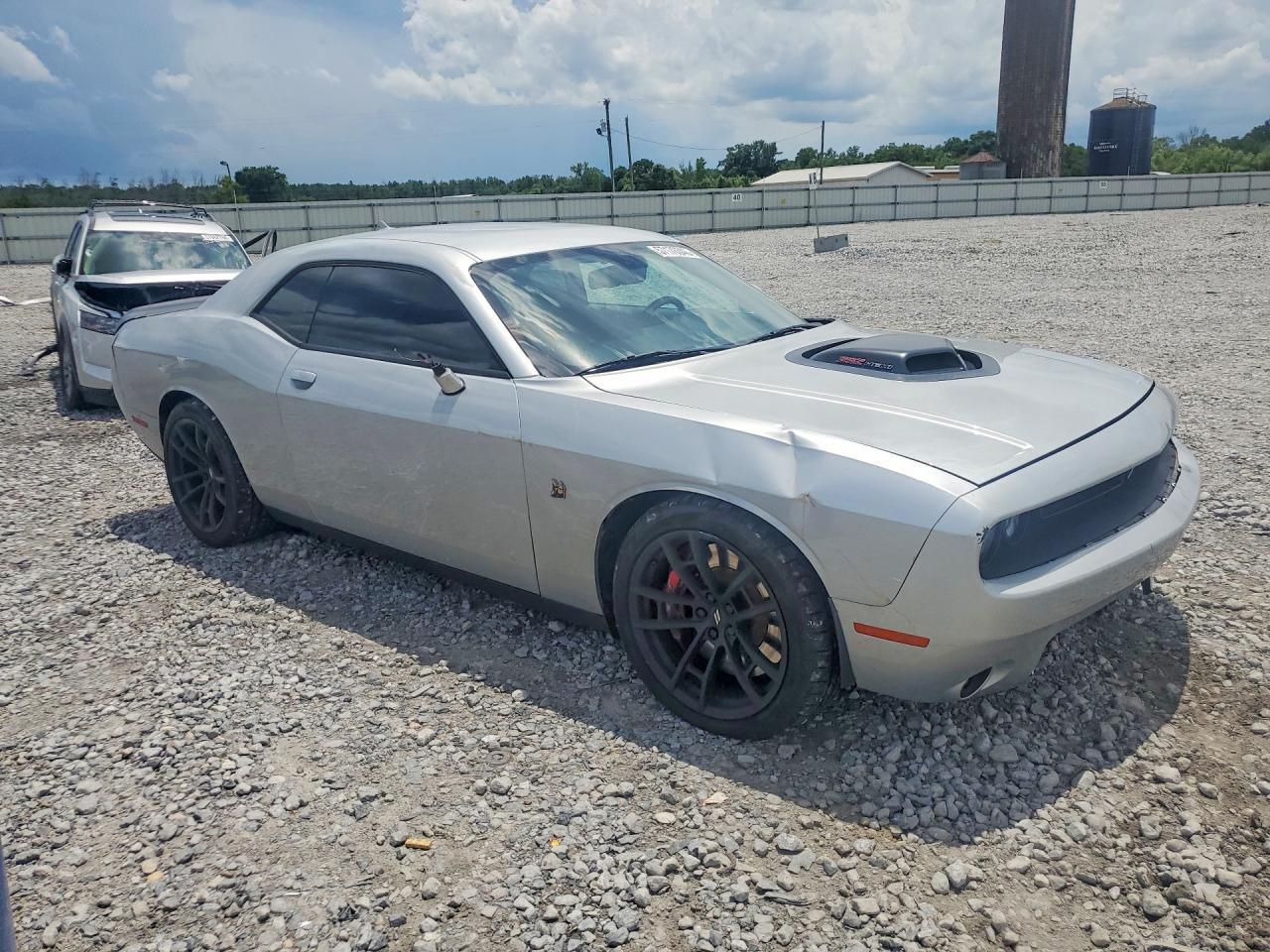 2021 Dodge Challenger R - zdjęcie 4