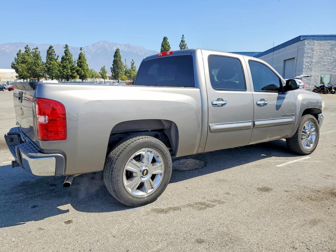 2013 Chevrolet Silverado C1500 Lt - zdjęcie 3