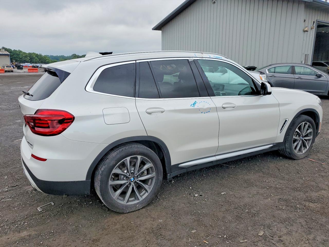 2019 BMW X3 xDrive30I - zdjęcie 3