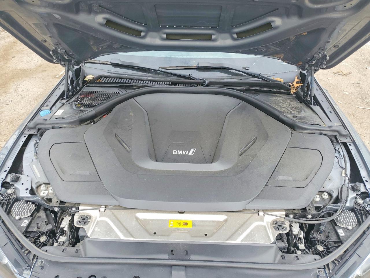 2024 BMW I4 xDrive 40 - zdjęcie 11