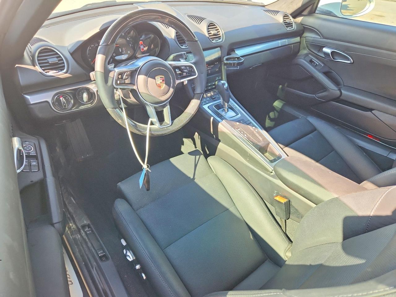 2024 Porsche 718 Cayman - zdjęcie 8