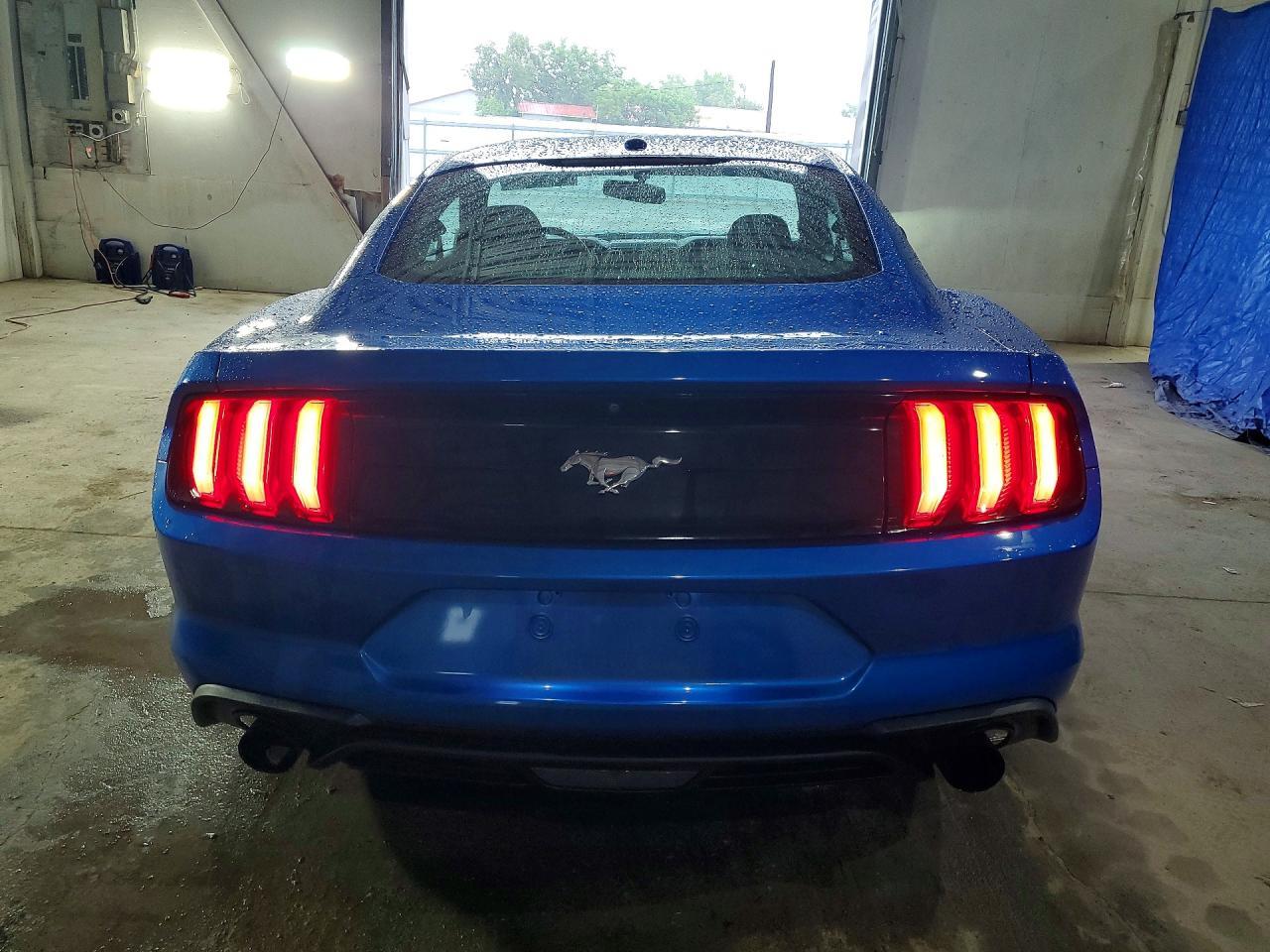 2019 Ford Mustang - zdjęcie 6