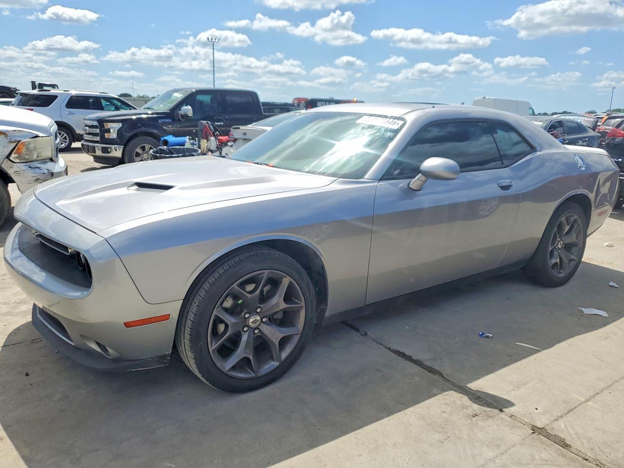 Dodge Challenger - zdjęcie 1