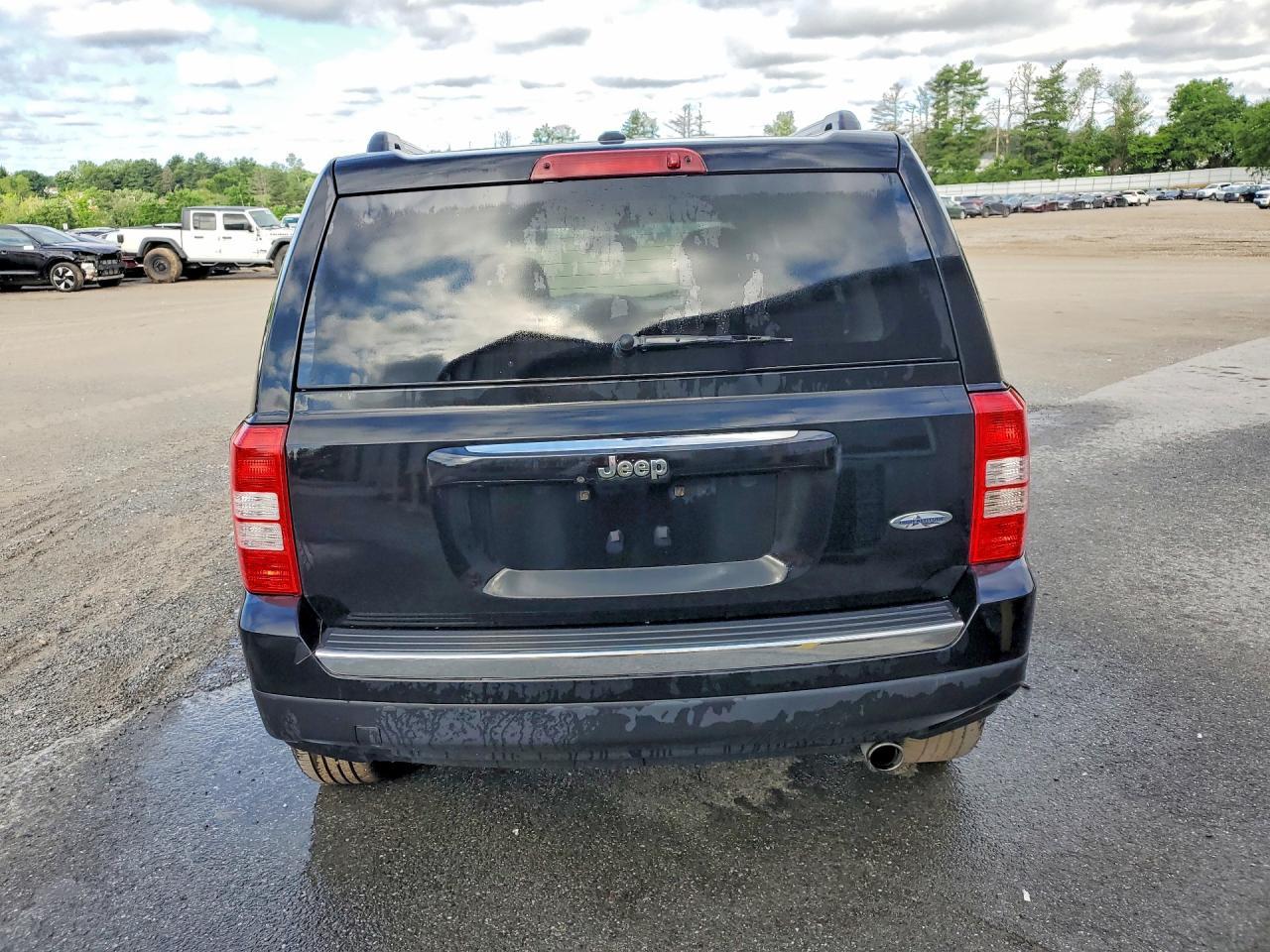 2017 Jeep Patriot Latitude - zdjęcie 6