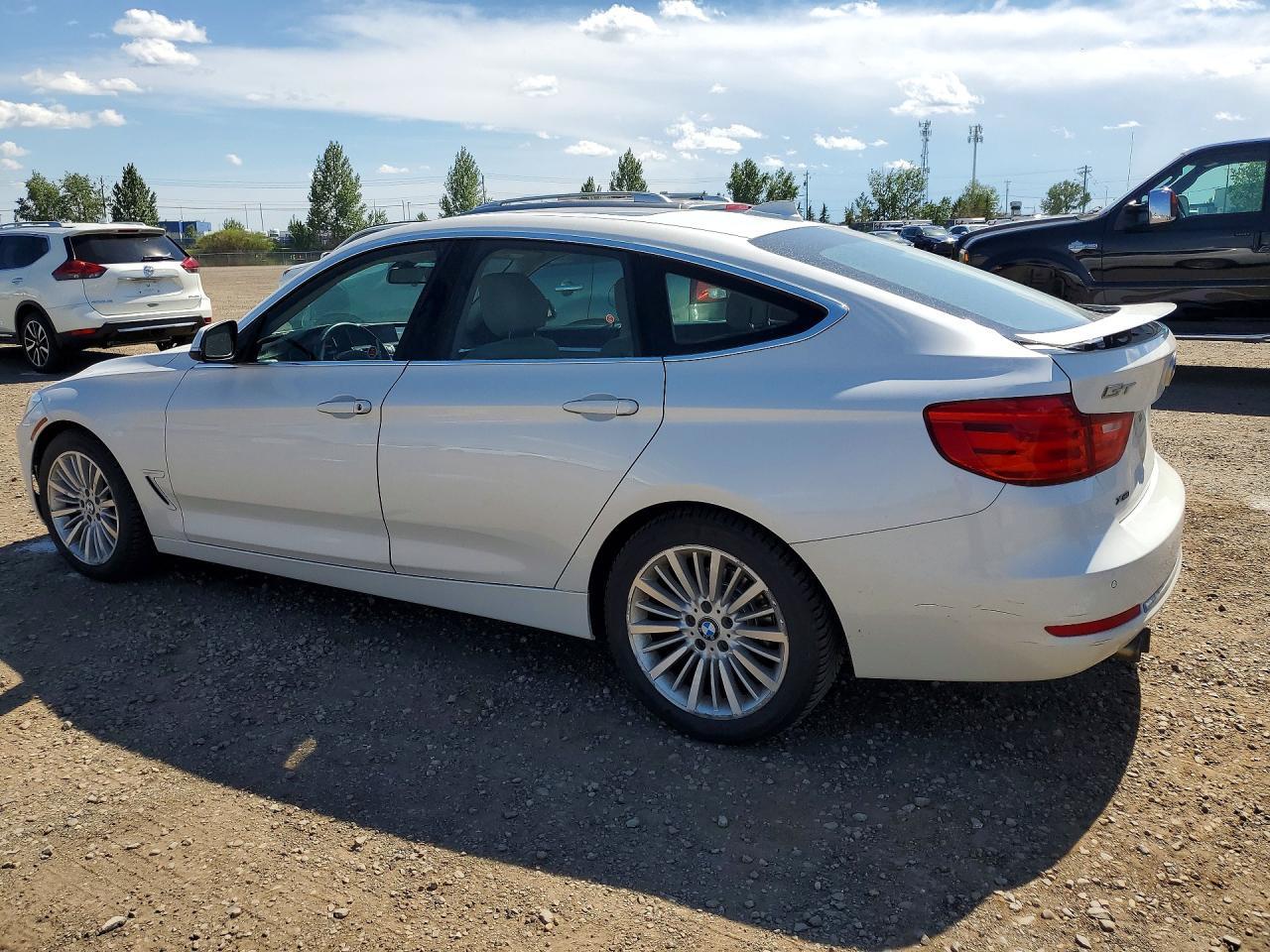 2015 BMW 328 Xigt - zdjęcie 2