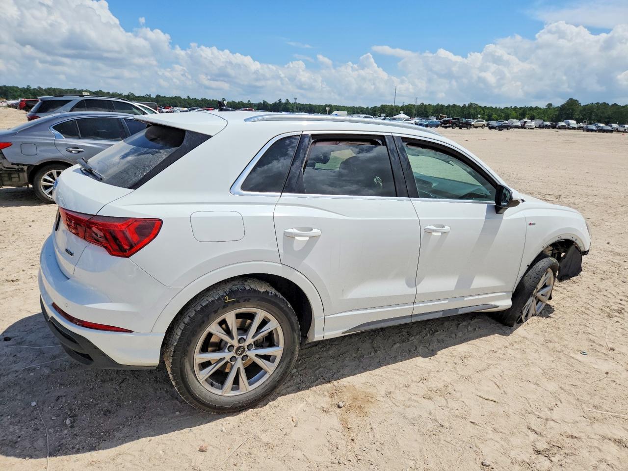 2023 Audi Q3 Premium S Line 45 - zdjęcie 3