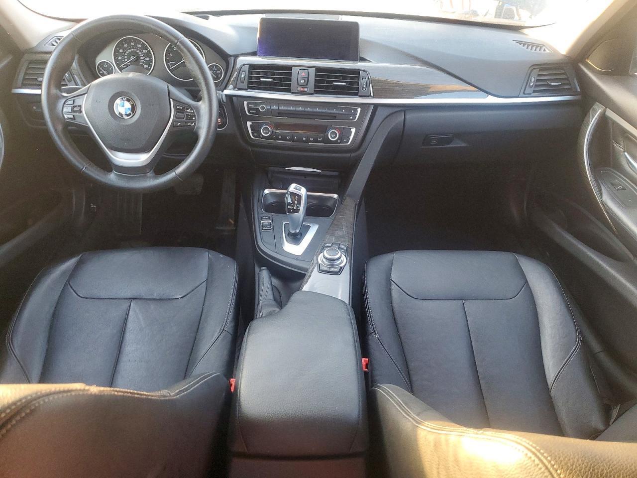 2013 BMW 328 I - zdjęcie 8