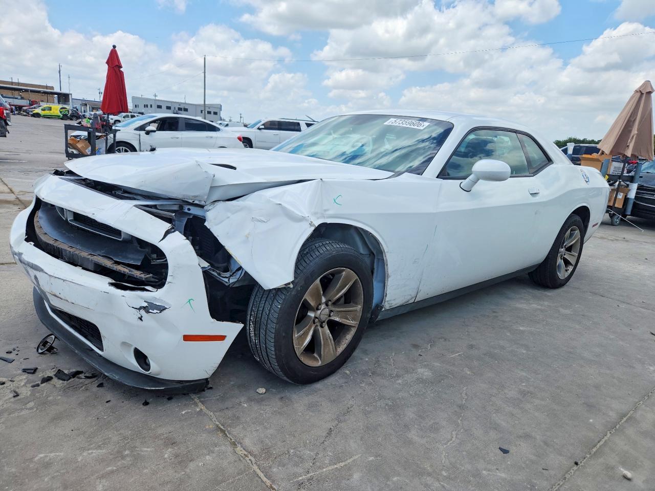 2021 Dodge Challenger Sxt - zdjęcie główne