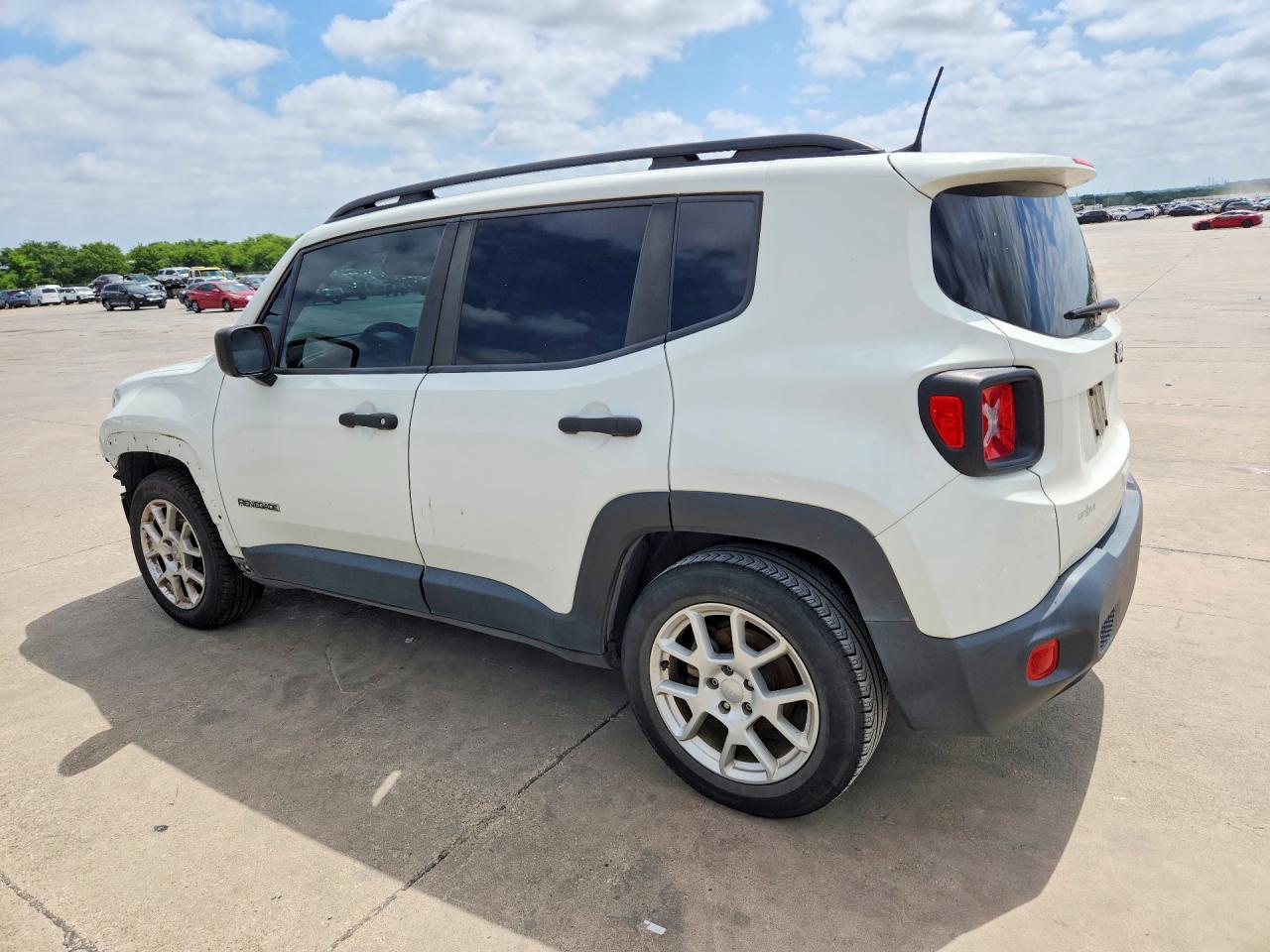 2021 Jeep Renegade Sport - zdjęcie 2