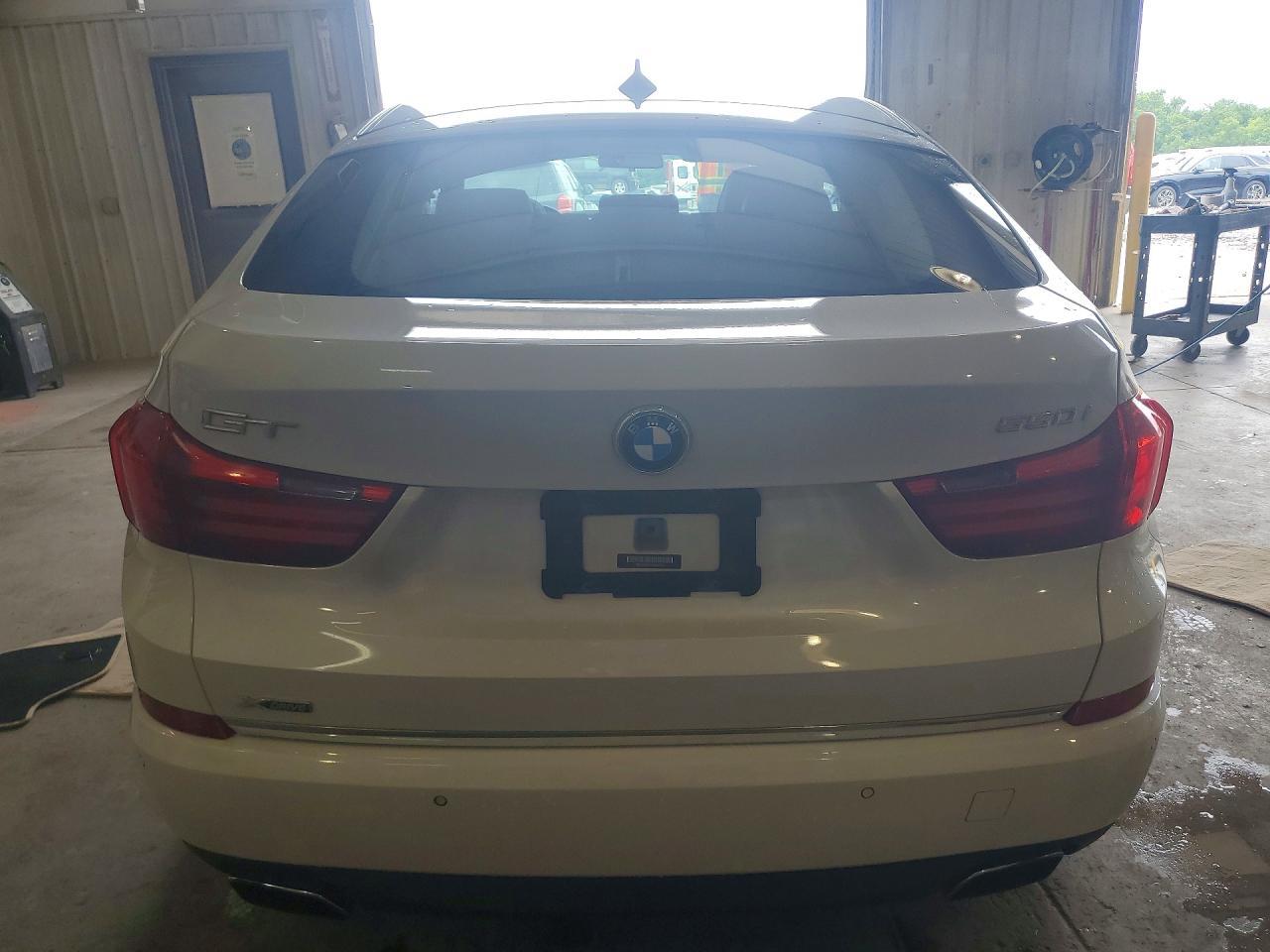 2014 BMW Seria 5 550i - zdjęcie 6