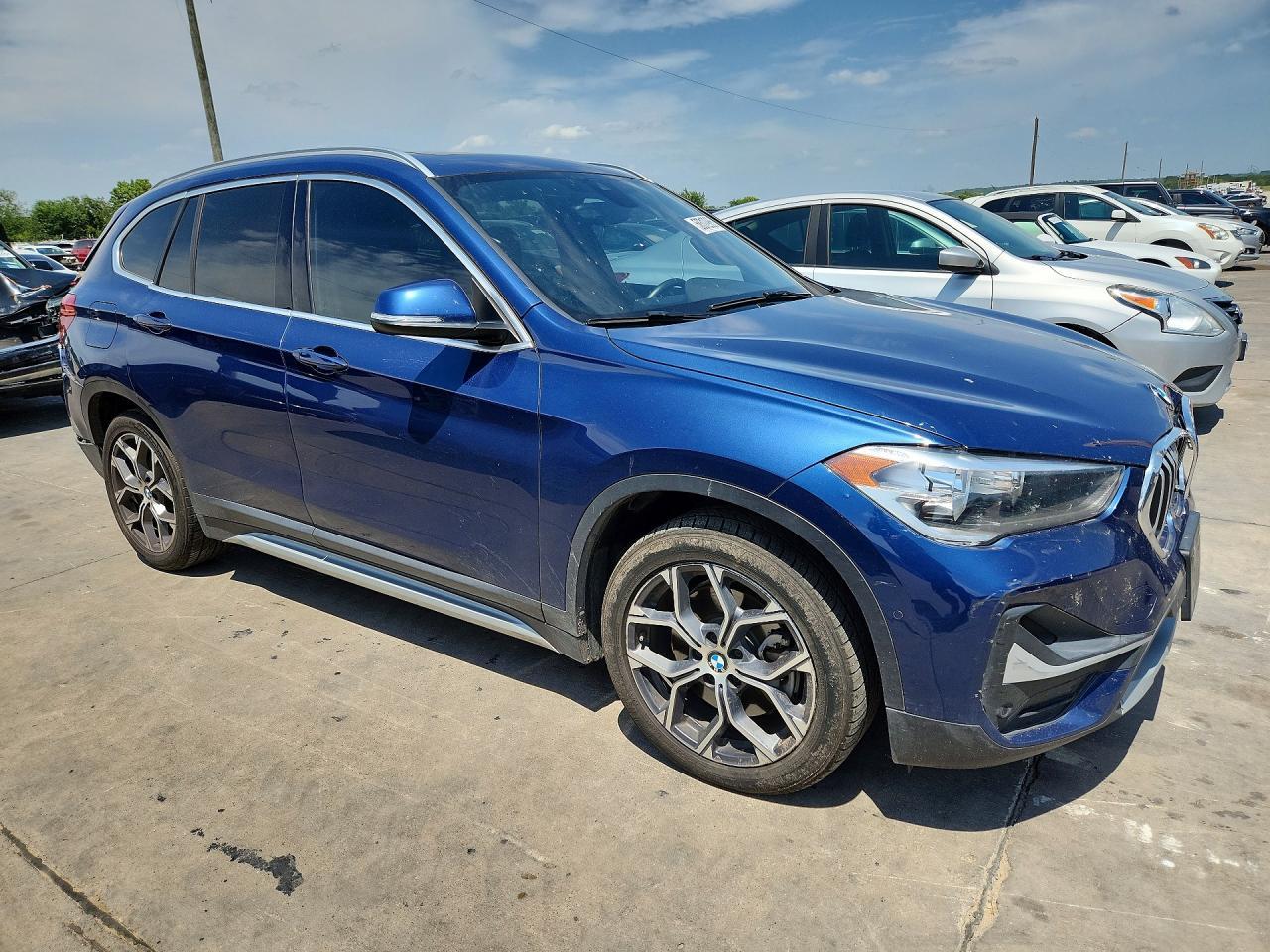 2021 BMW X1 xDrive28I - zdjęcie 4