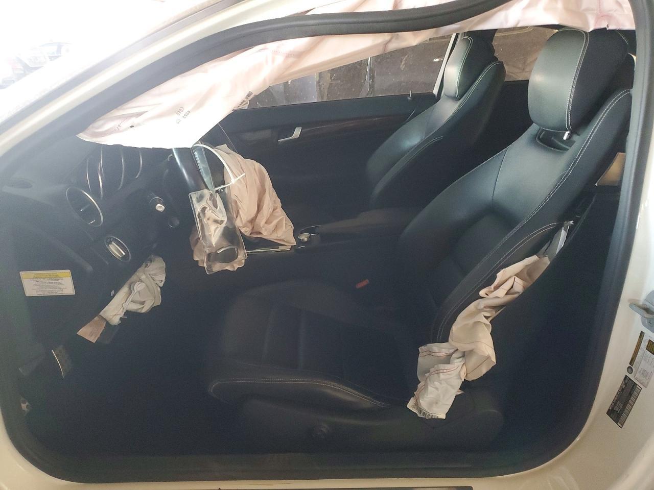 2014 Mercedes-Benz C 250 - zdjęcie 7