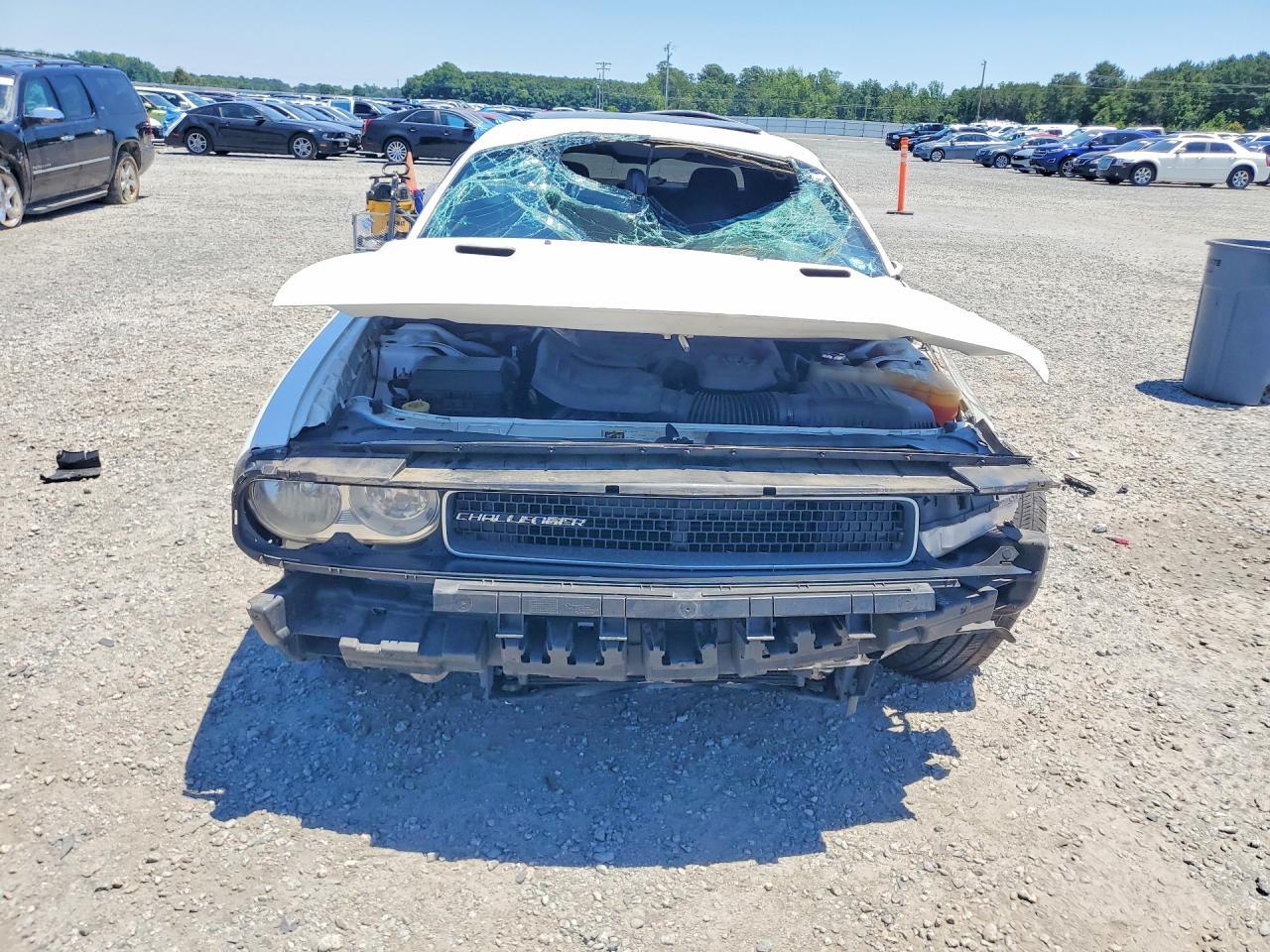 2014 Dodge Challenger Sxt - zdjęcie 5