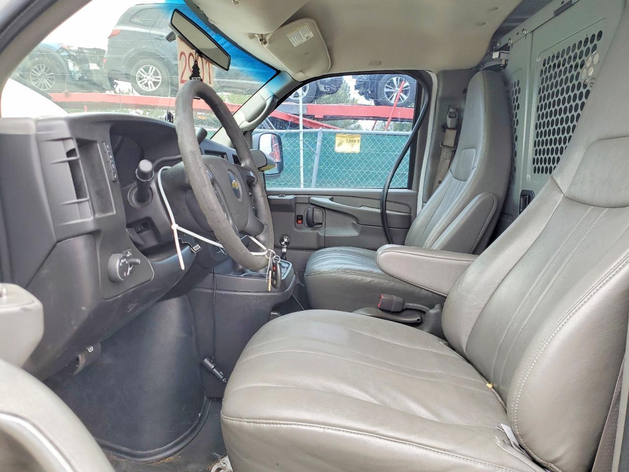 2014 Chevrolet Express G1500 - zdjęcie 7