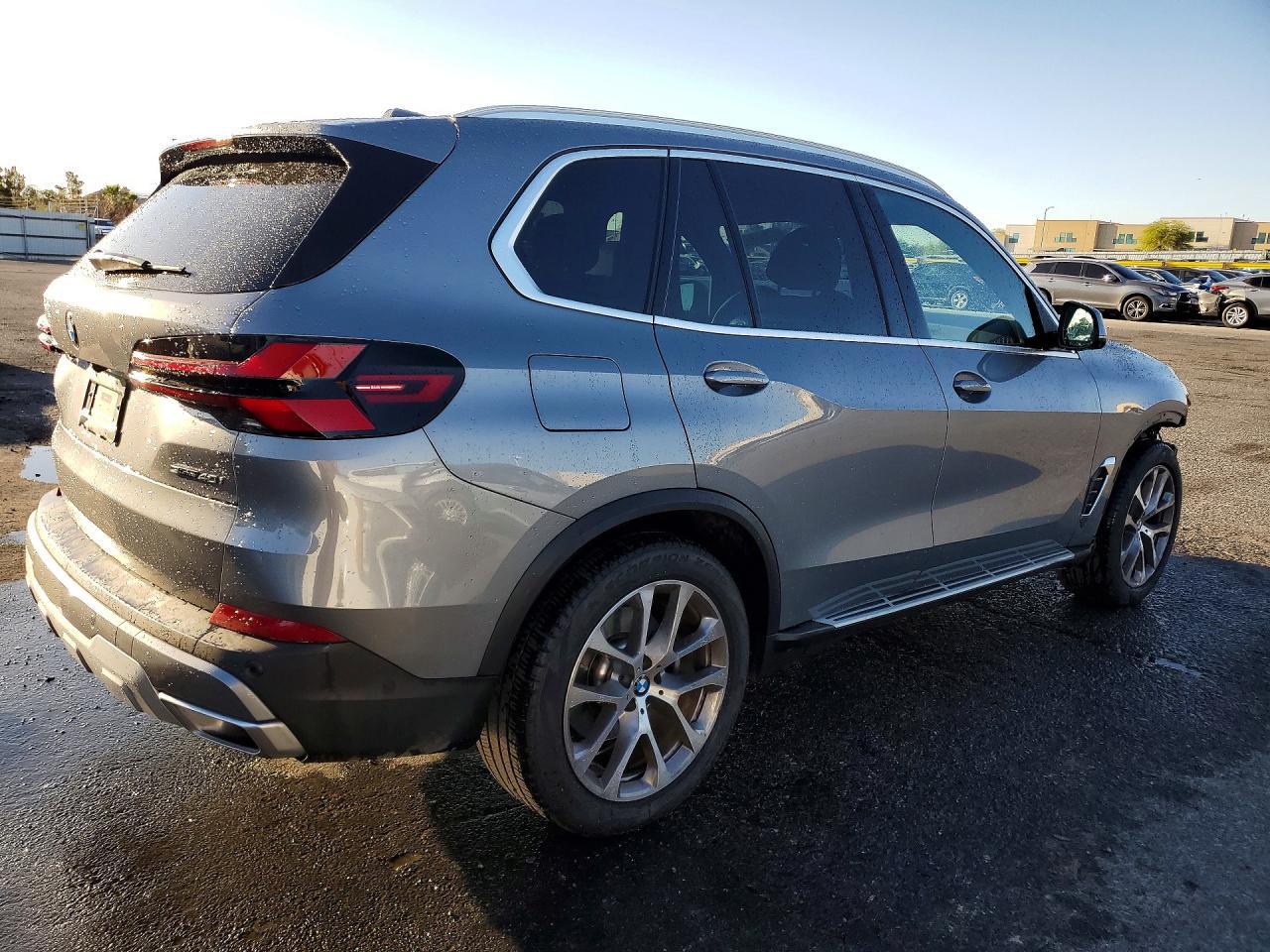 2026 BMW X5 Sdrive 40I - zdjęcie 3