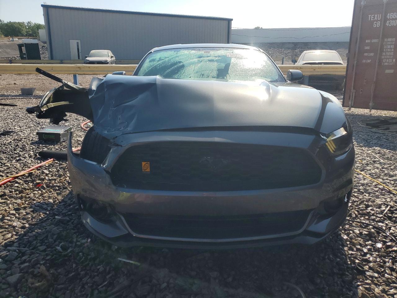 2016 Ford Mustang - zdjęcie 5
