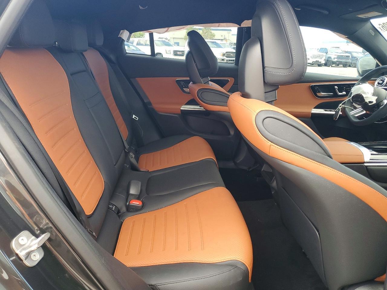 2026 Mercedes-Benz Glc Coupe 300 4Matic - zdjęcie 10