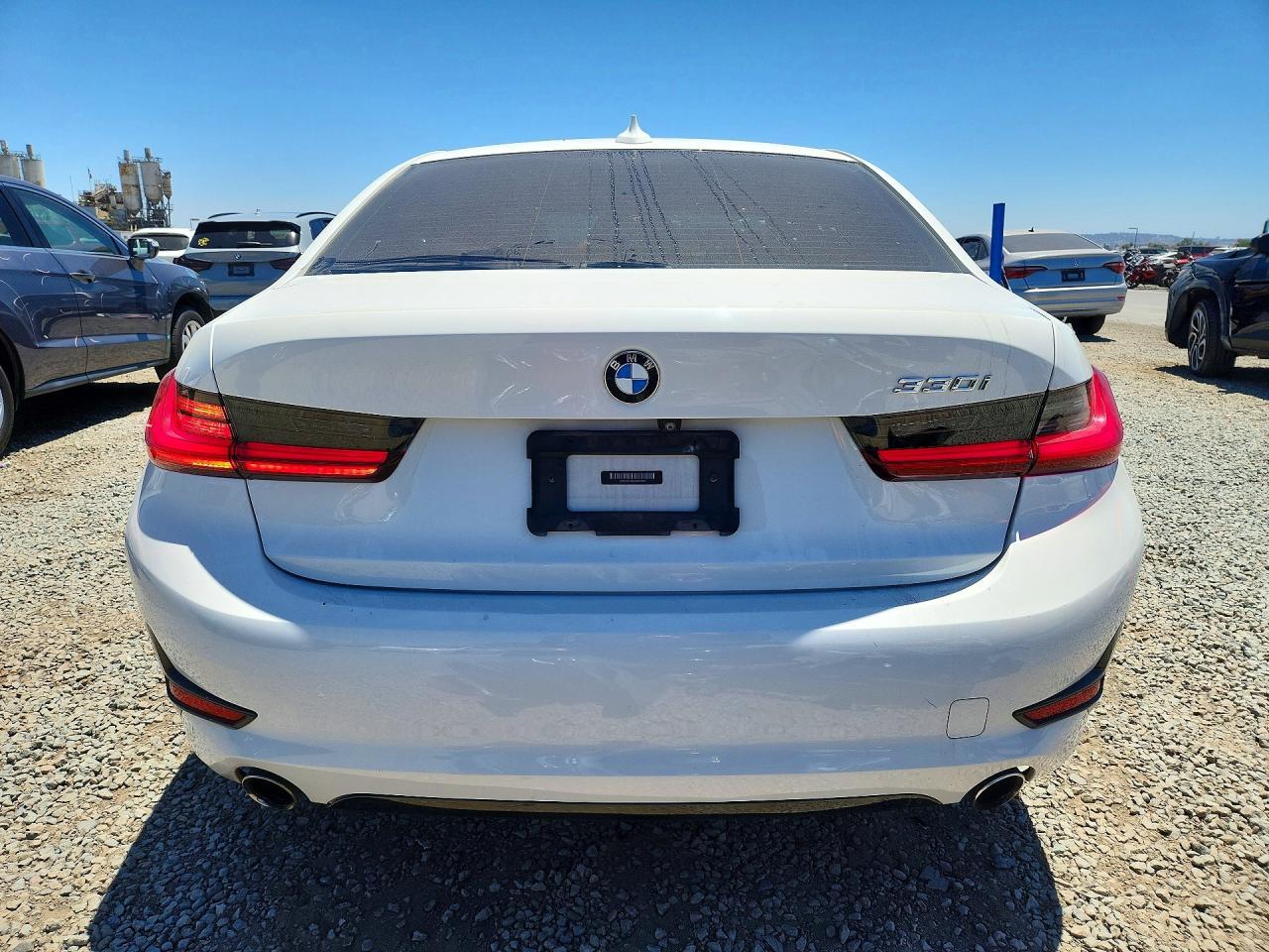 2020 BMW 330I - zdjęcie 6
