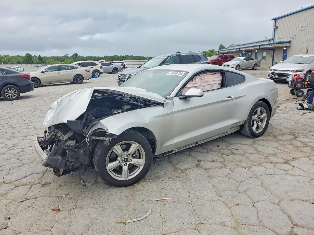 2016 Ford Mustang - zdjęcie główne