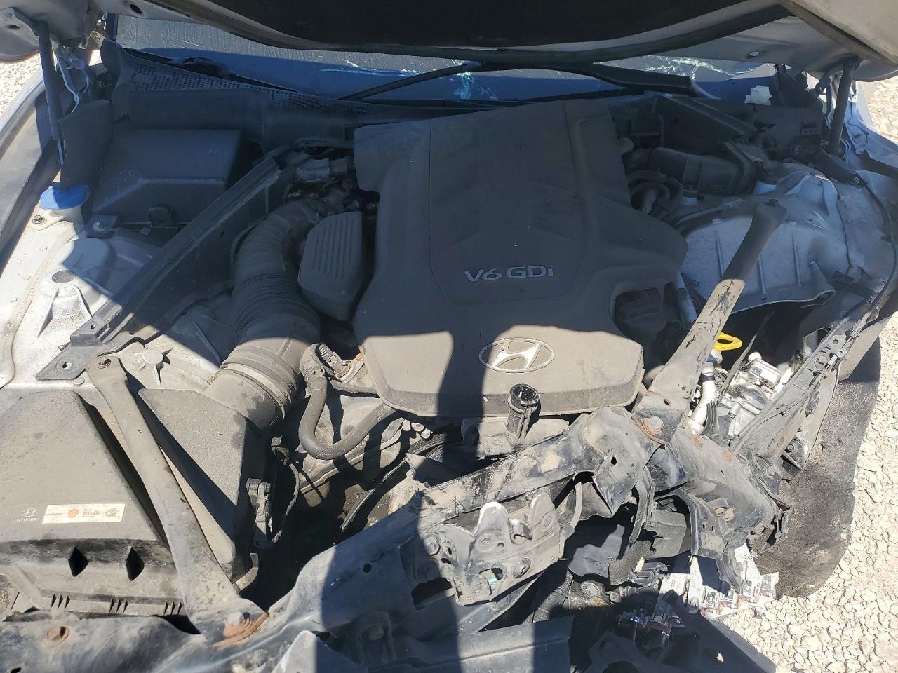 2015 Hyundai Genesis 3.8L - zdjęcie 11