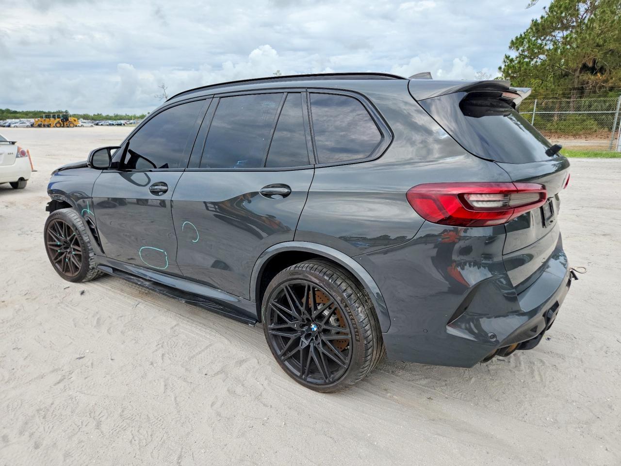 2021 BMW X5 M - zdjęcie 2