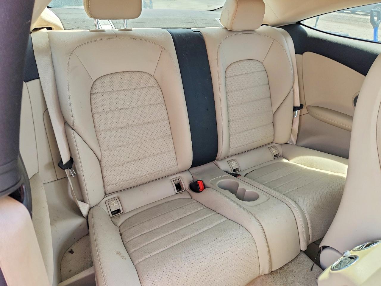 2017 Mercedes-Benz C 300 4Matic - zdjęcie 10