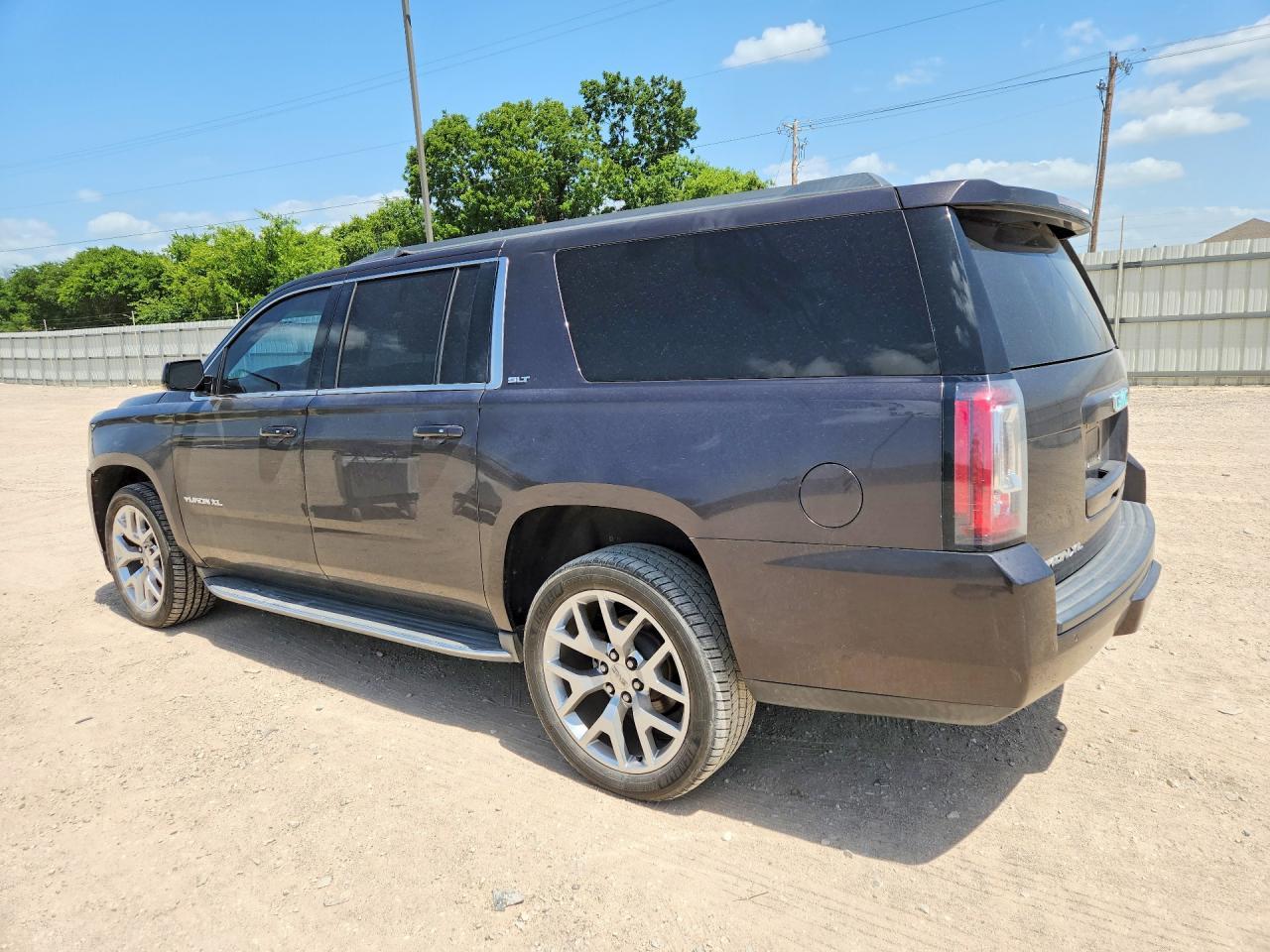 2015 GMC Yukon Xl C1500 Slt - zdjęcie 2
