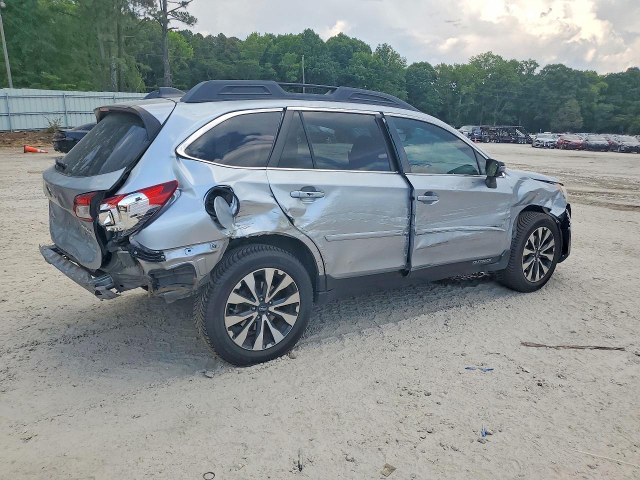 2017 Subaru Outback 2.5I Limited - zdjęcie 3