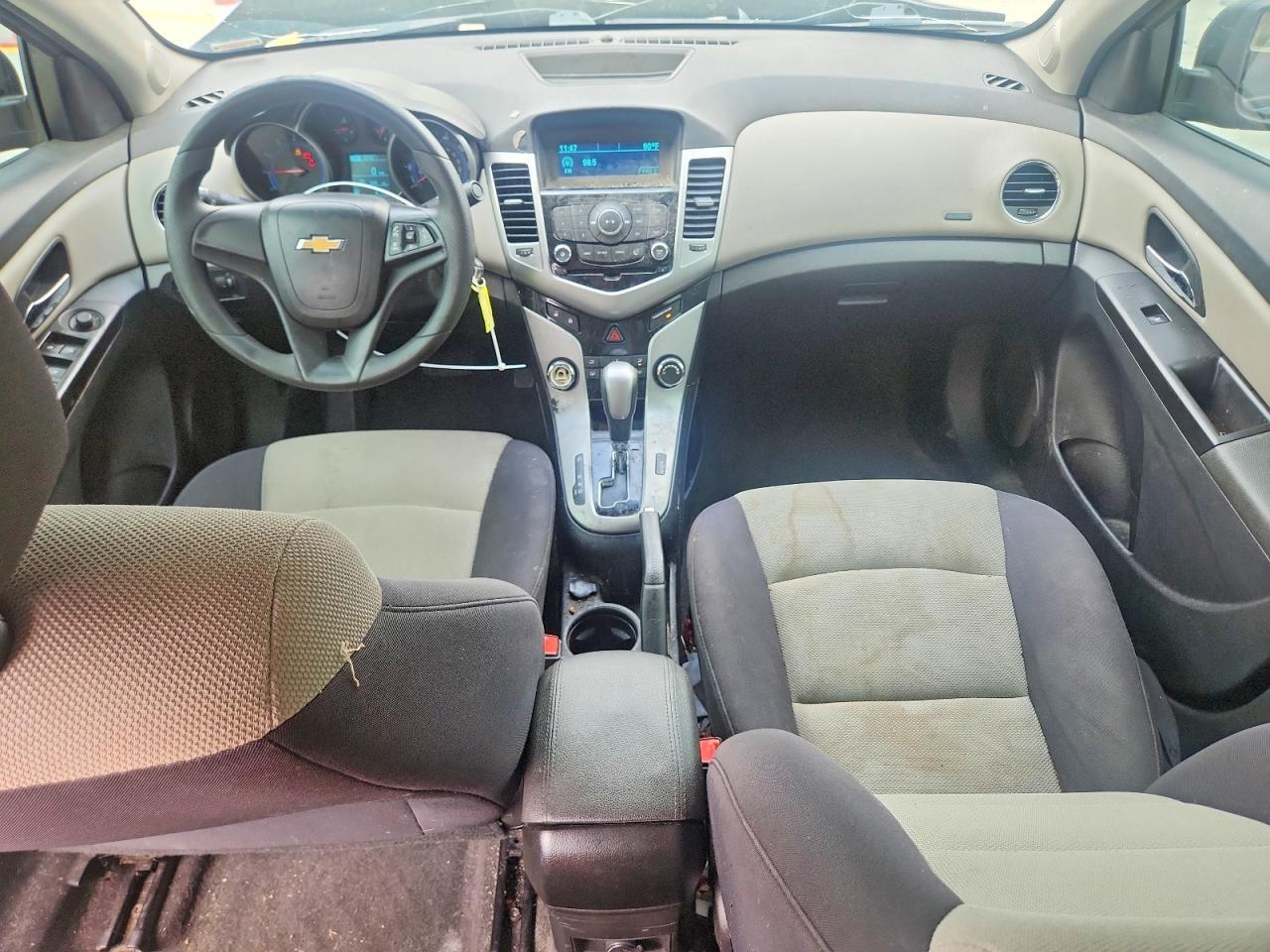 2013 Chevrolet Cruze Ls - zdjęcie 8
