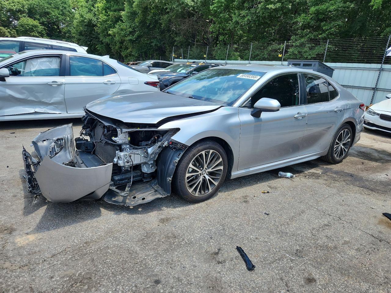 2019 Toyota Camry Se - zdjęcie główne